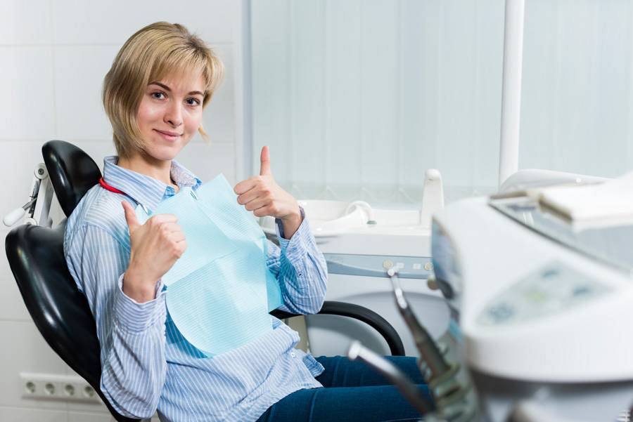 portrait-beautiful-woman-dentist.jpg portrait-beautiful-woman-dentist.jpg