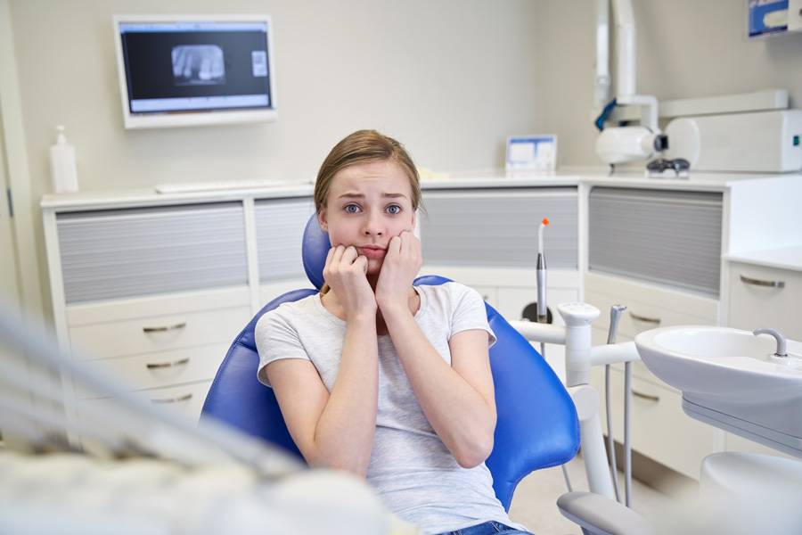 people-medicine-stomatology-phobia-concept-scared-terrified-patient-girl-dental-clinic-office.jpg people-medicine-stomatology-phobia-concept-scared-terrified-patient-girl-dental-clinic-office.jpg